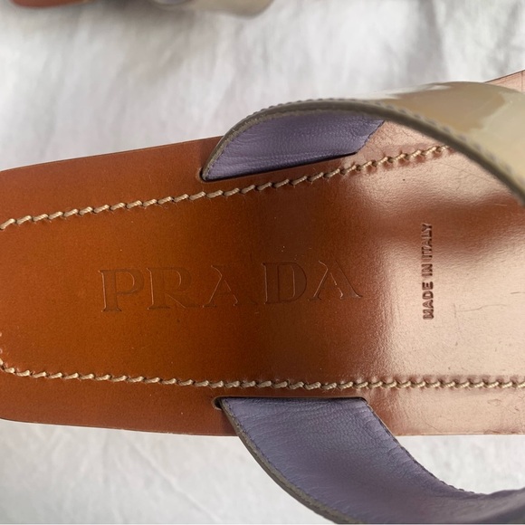 Vintage Prada Patent Leather Buckle Thong T Strap Sandals Tan Beige Brown - Picture 7 of 8